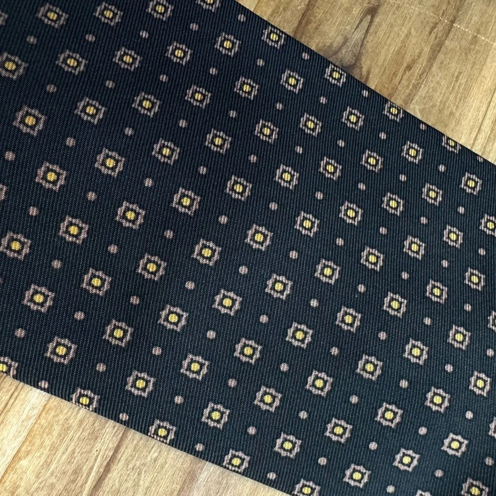 BARNEYS NEW YORK Black SILK TIE